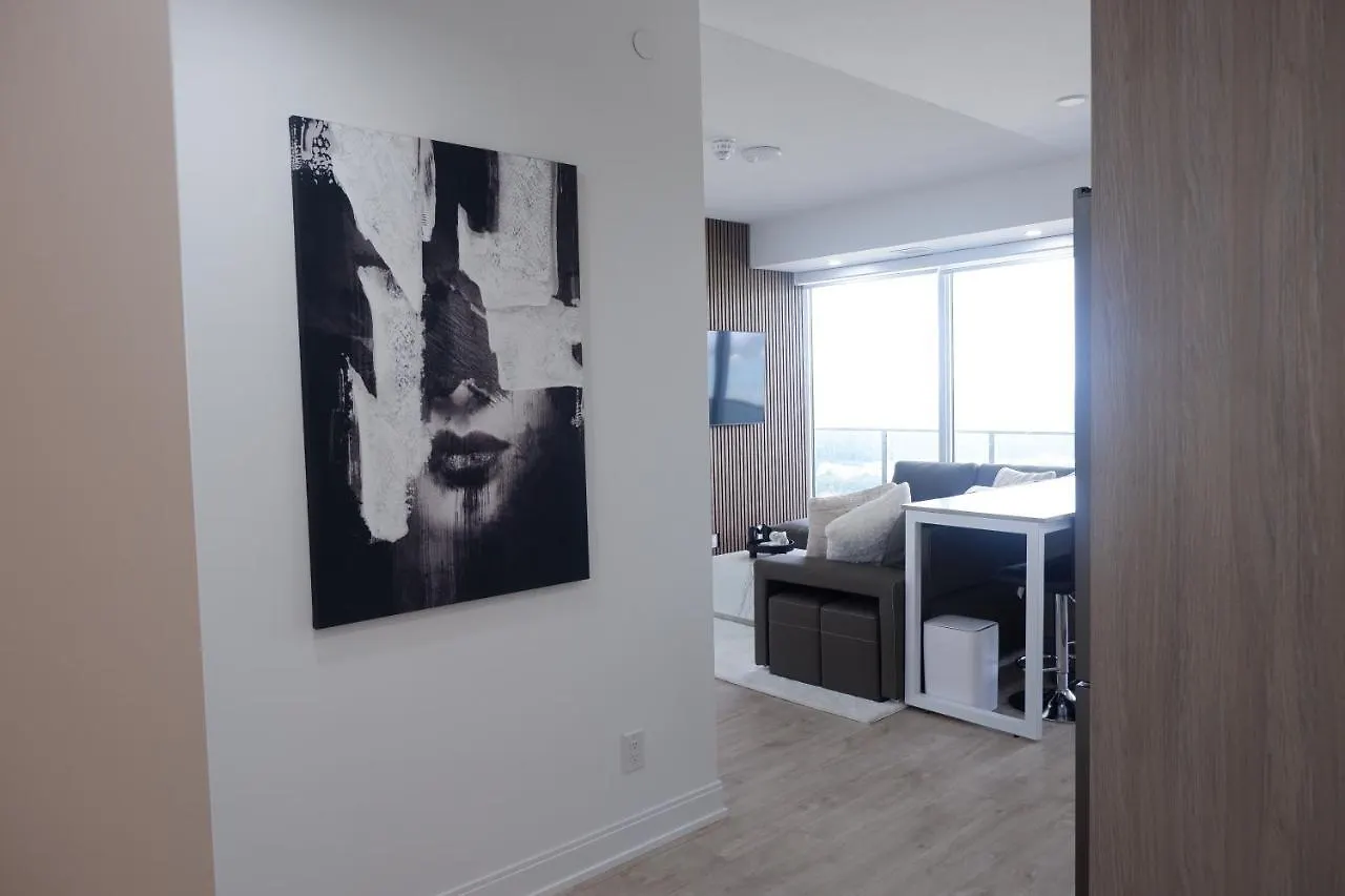 Modern Luxury Waterfront Condo Mississauga