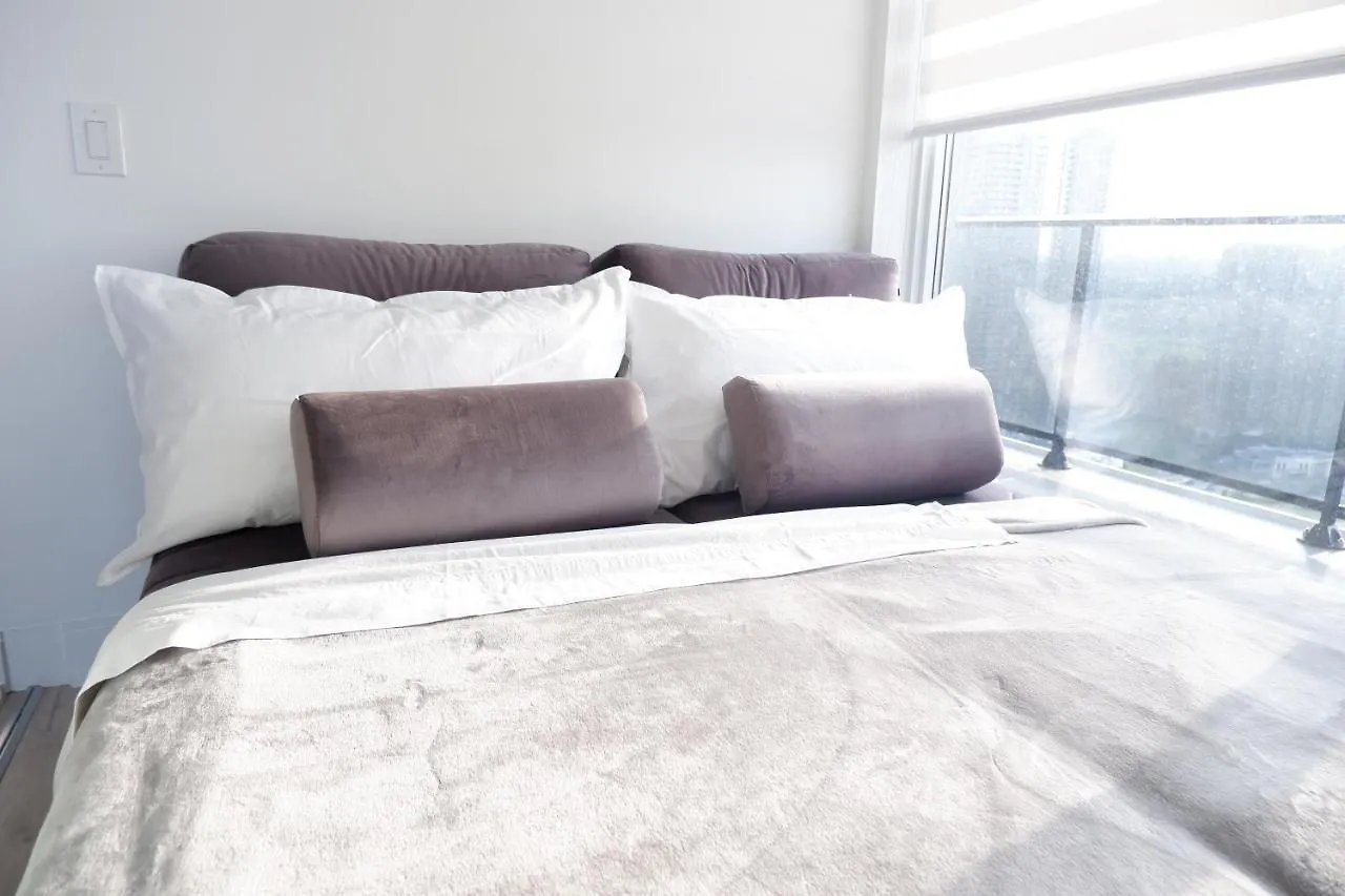Modern Luxury Waterfront Condo Mississauga 0*,  Canada